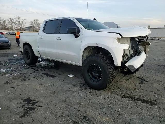 2019 Chevrolet Silverado - Image 11