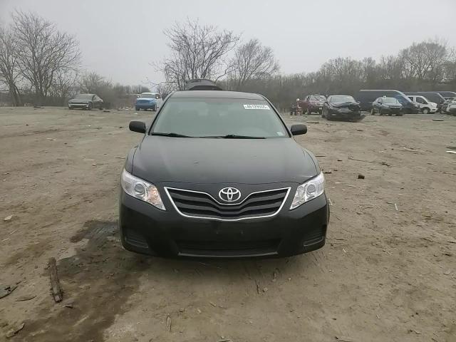2011 Toyota Camry - Image 10