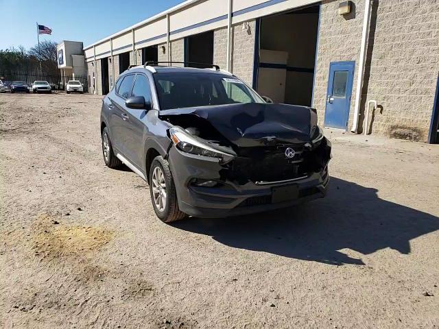 2017 Hyundai Tucson - Image 12