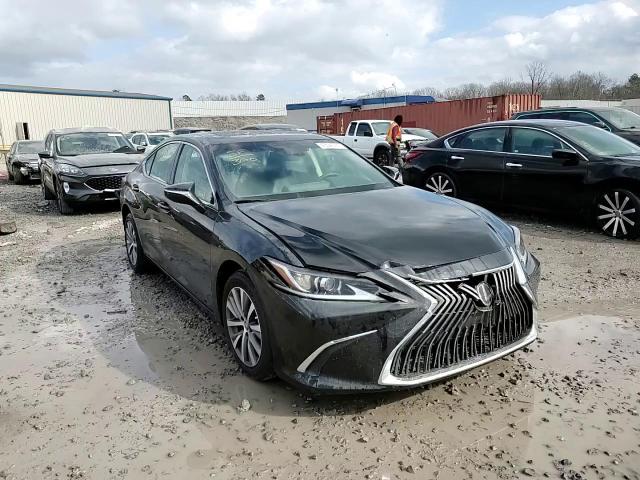 2021 Lexus ES - Image 13