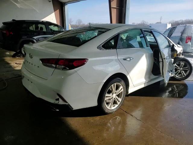 2018 Hyundai Sonata - Image 14