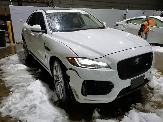 2019 Jaguar F-Pace - Image 14