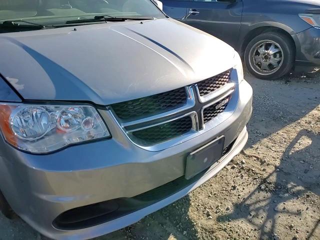 2016 Dodge Caravan - Image 11