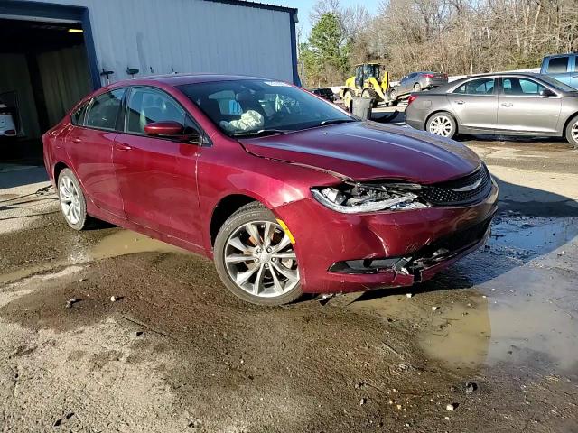 2015 Chrysler 200 - Image 13