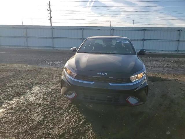 2024 Kia Forte - Image 10