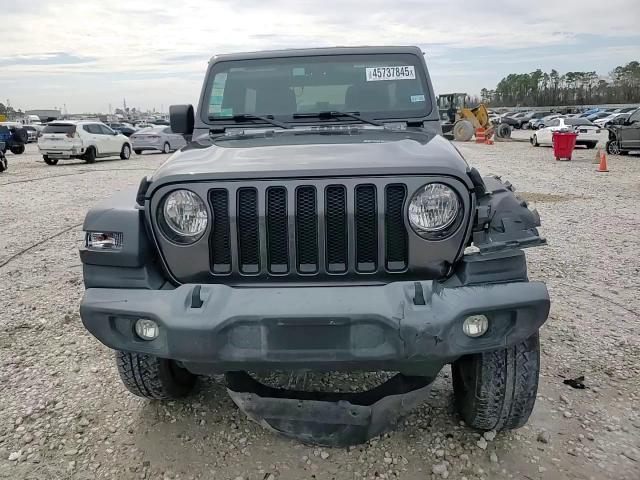 2020 Jeep Wrangler - Image 15