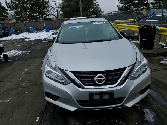 2017 Nissan Altima - Image 11