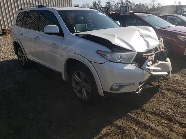 2013 Toyota Highlander - Image 11