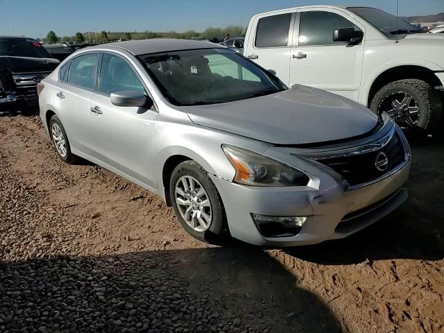 2015 Nissan Altima - Image 11