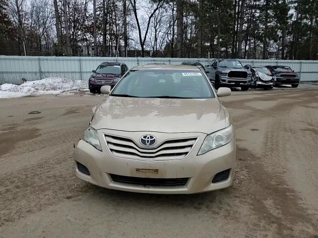 2010 Toyota Camry - Image 10