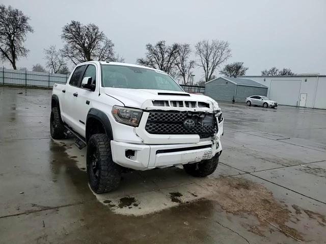 2018 Toyota Tundra - Image 10