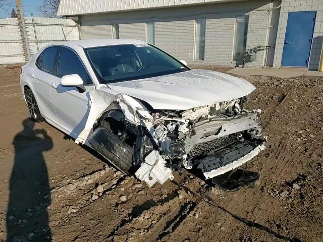 2019 Toyota Camry - Image 11