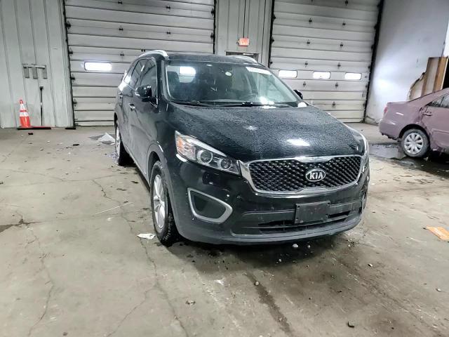 2016 Kia Sorento - Image 11