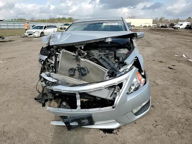 2015 Nissan Altima - Image 10