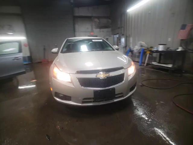 2013 Chevrolet Cruze - Image 14