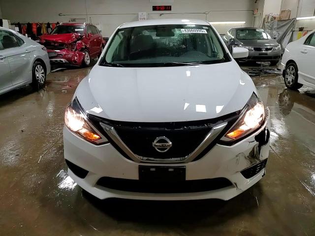 2019 Nissan Sentra - Image 13