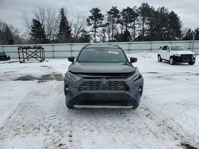 2021 Toyota RAV 4 - Image 12