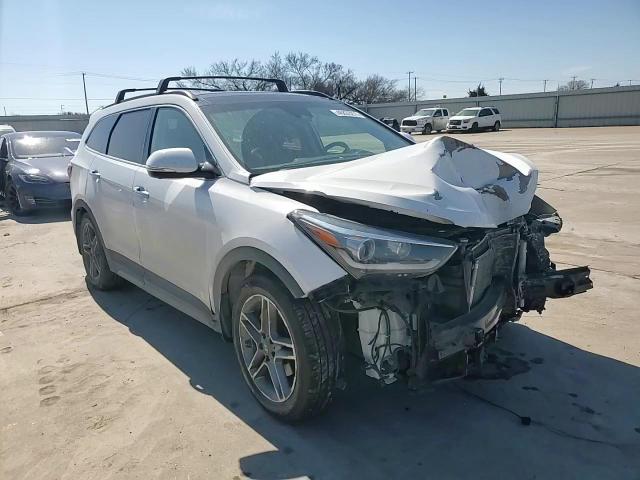 2019 Hyundai Santa Fe - Image 11