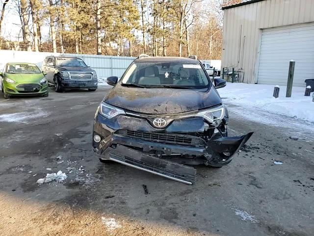 2017 Toyota RAV 4 - Image 12