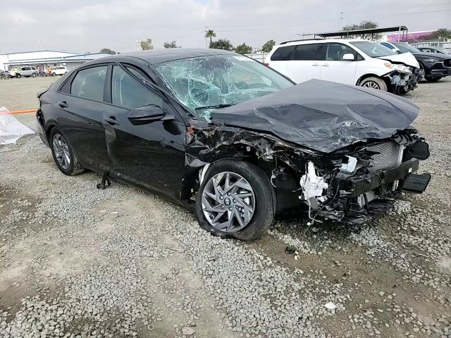 2024 Hyundai Elantra - Image 11