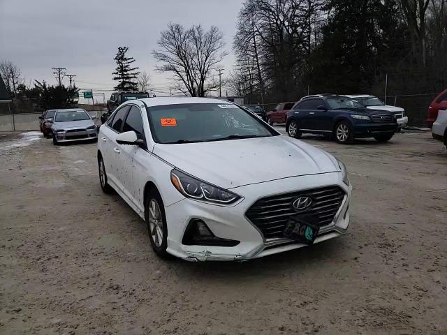 2018 Hyundai Sonata - Image 11