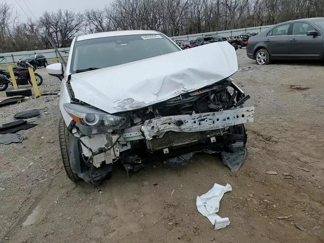2017 Mazda 3 - Image 11