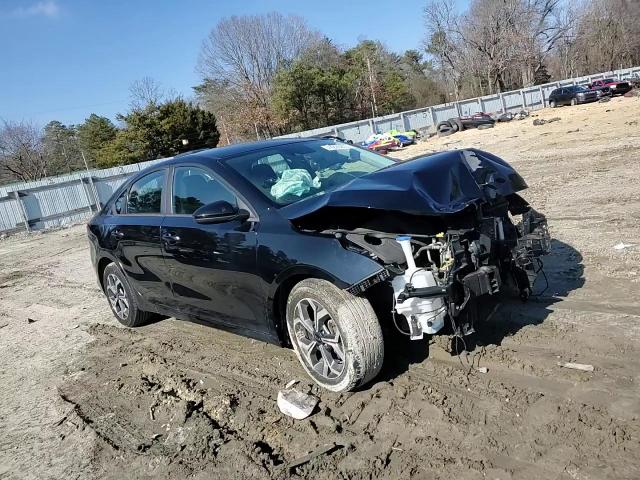 2019 Kia Forte - Image 11