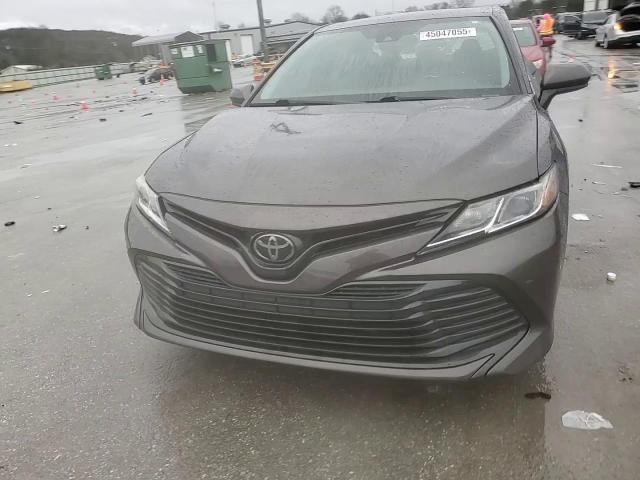 2019 Toyota Camry - Image 11
