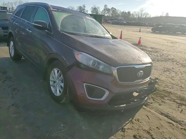 2016 Kia Sorento - Image 11