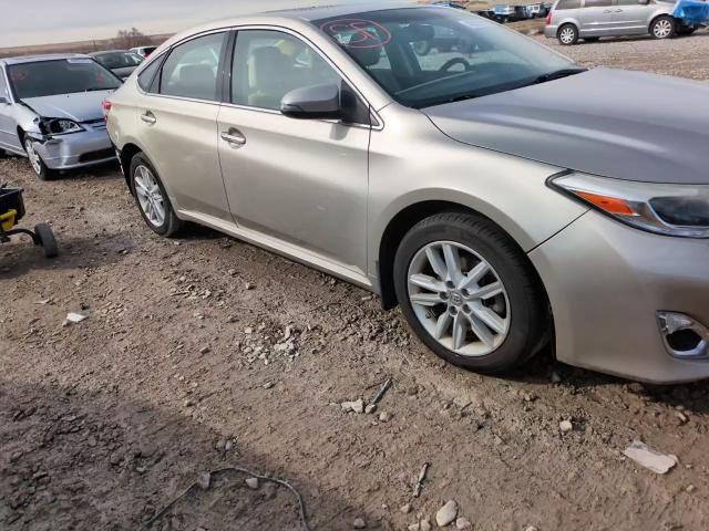 2013 Toyota Avalon - Image 14