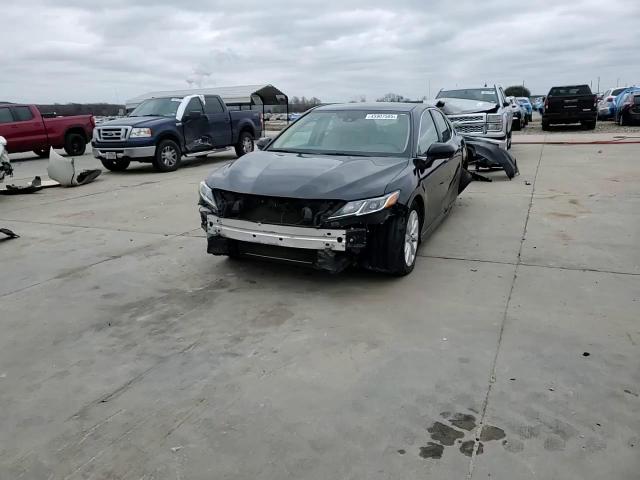 2019 Toyota Camry - Image 14