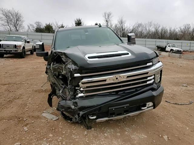 2022 Chevrolet Silverado - Image 10