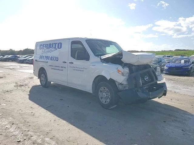 2017 Nissan NV - Image 14