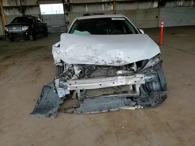 2018 Toyota Camry - Image 10