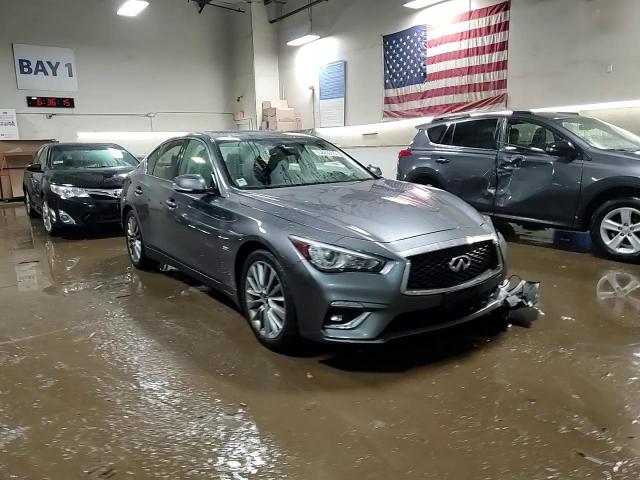 2018 Infiniti Q50 - Image 13
