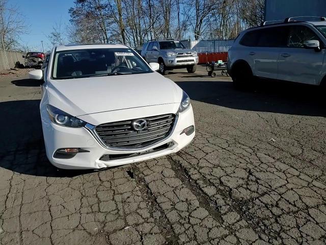 2018 Mazda 3 - Image 10
