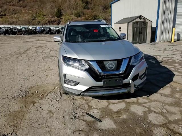 2017 Nissan Rogue - Image 12