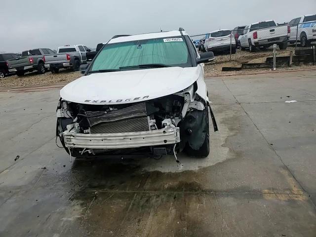 2015 Ford Explorer - Image 12