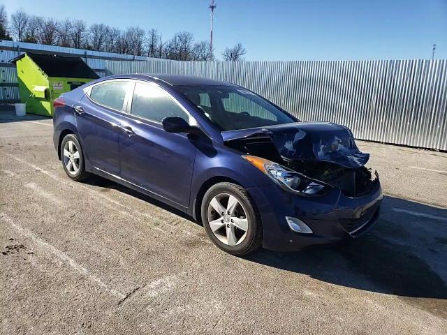 2013 Hyundai Elantra - Image 11