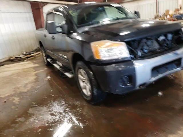 2012 Nissan Titan - Image 13