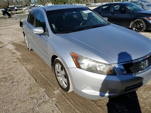 2009 Honda Accord - Image 10