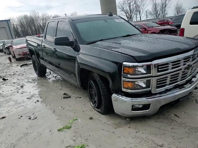 2015 Chevrolet Silverado - Image 13