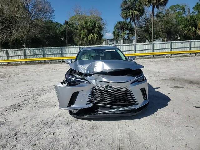 2024 Lexus RX - Image 12