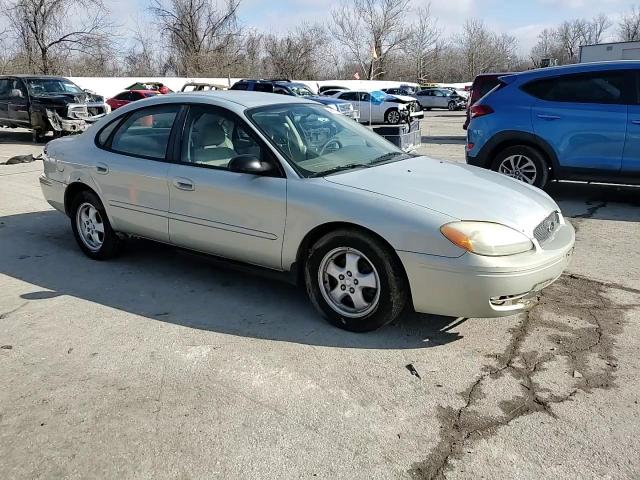 2004 Ford Taurus - Image 10