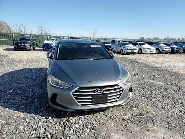 2018 Hyundai Elantra - Image 11