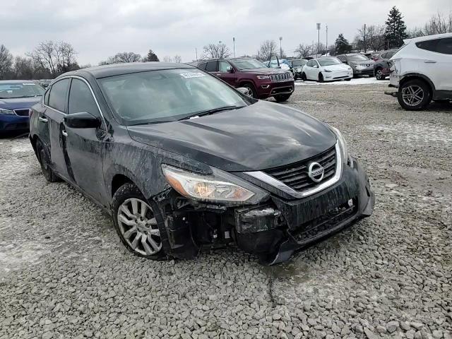 2017 Nissan Altima - Image 11