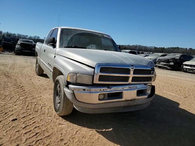 2000 Dodge RAM - Image 10