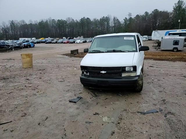 2005 Chevrolet Astro - Image 11