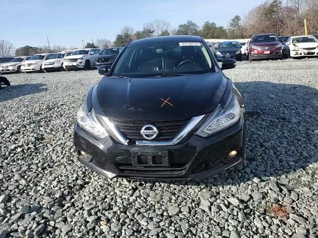 2017 Nissan Altima - Image 11