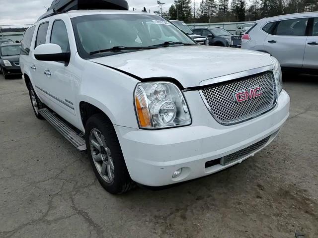 2014 GMC Yukon - Image 11